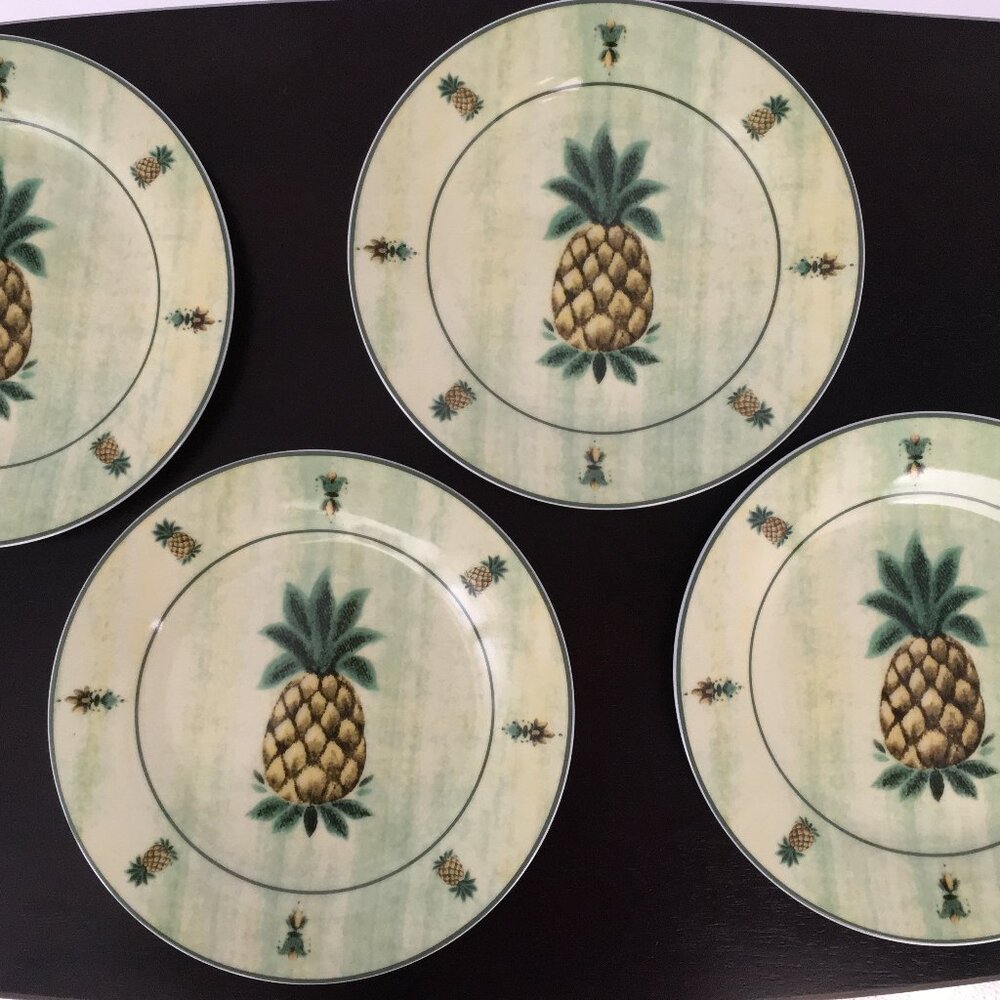 I. Godinger & Co. Pineapple 7.5 Inch Dessert Plates Set of 4 Green & yellow